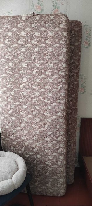 Меблі б/в для спальні