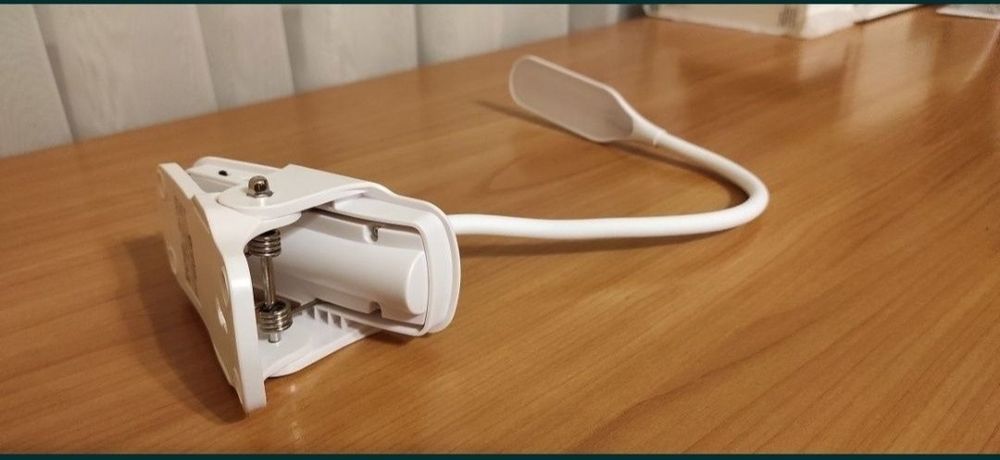 Лампа з акумулятором світлодіодна ТМ Optima (Німеччина) на прищепці