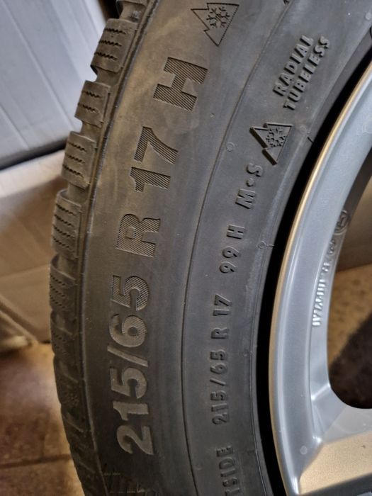 Шини R 17  зима  215/65 R 17.Зимняя резина Continental 215/65/17  комп