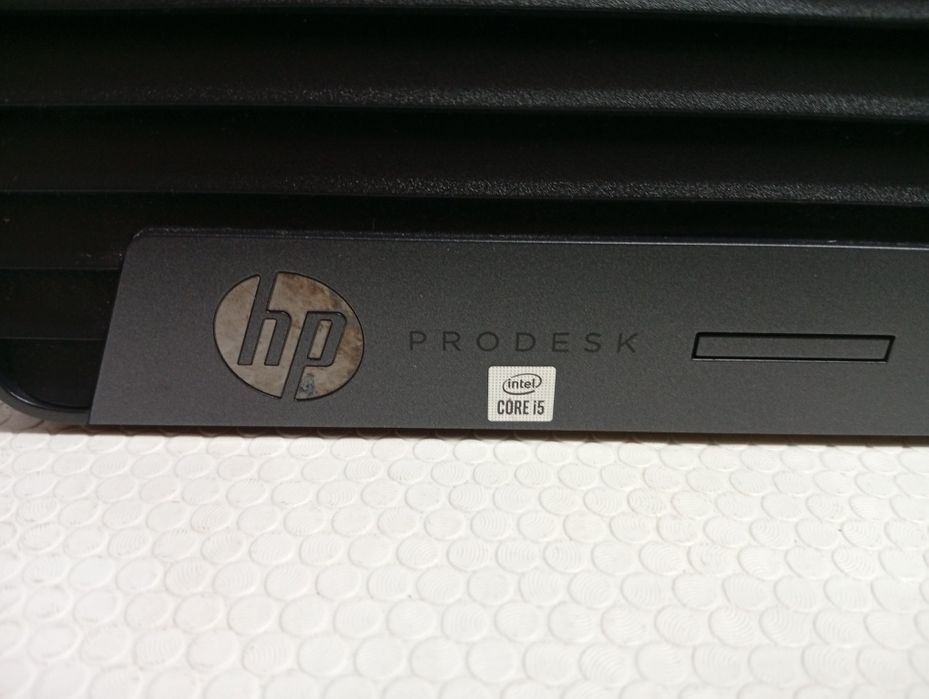Computador HP Prodesk 400 G7 SFF I5 10500.
Processador	Inte