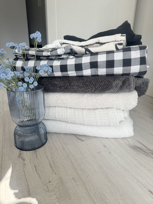 Zestaw posciel h&m i koce 4 sztuki plus wazon