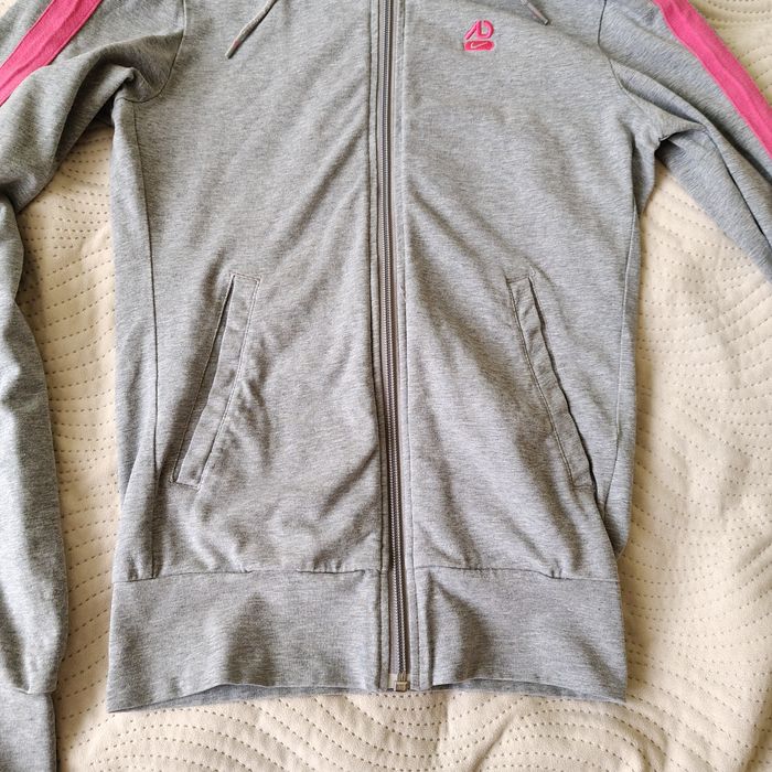 Damska szara bluza Basic w stylu Vintage, Nike ,, The Athletic Dept"