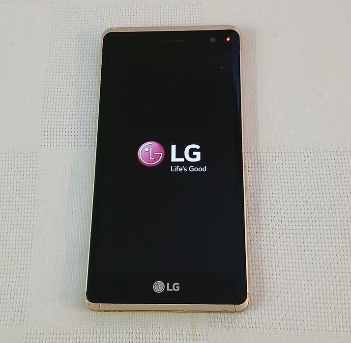 LG Telémovel usado modelo nas fotos