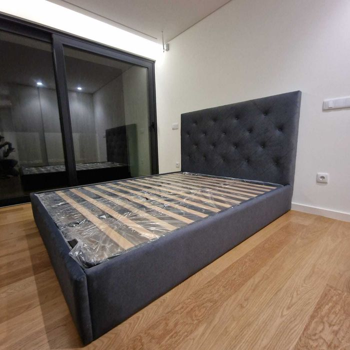 Camas De Casal Estofadas Top de Gama 190x140m Estrado Incluído 199€ !!