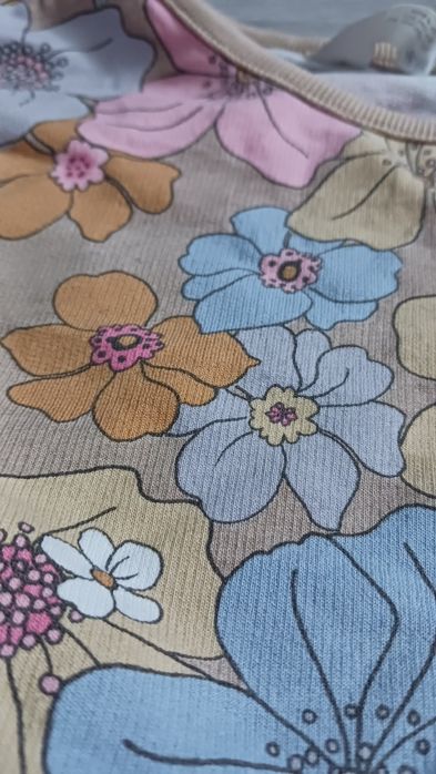 Bluzka w kwiaty H&M rozm. 134/140 (100% bawełna)