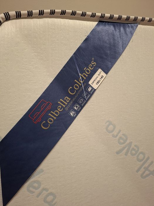 Colchão 190x140 praticamente Novo!