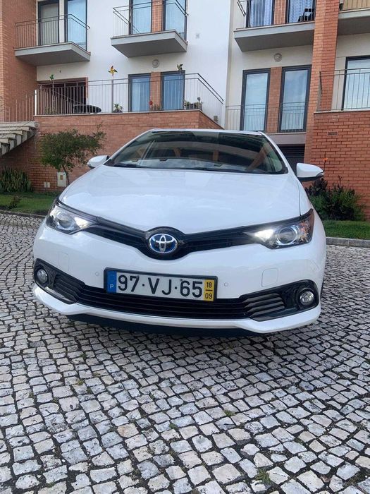 Toyota Auris ,Hibrido ,com caixa automática, 27050km.