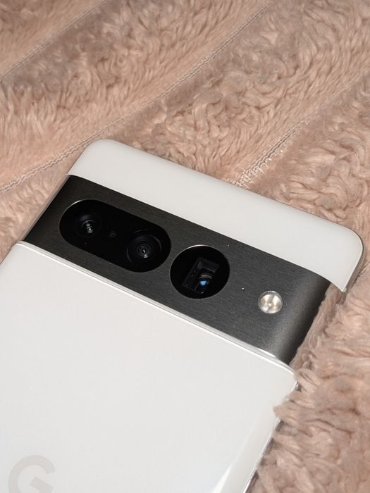 Google Pixel 7 Pro 12/128GB Snow | Ідеальний стан | 143 цикли