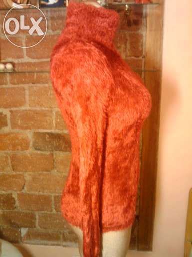 Golf Sweterek Długi Włos Bordowy M