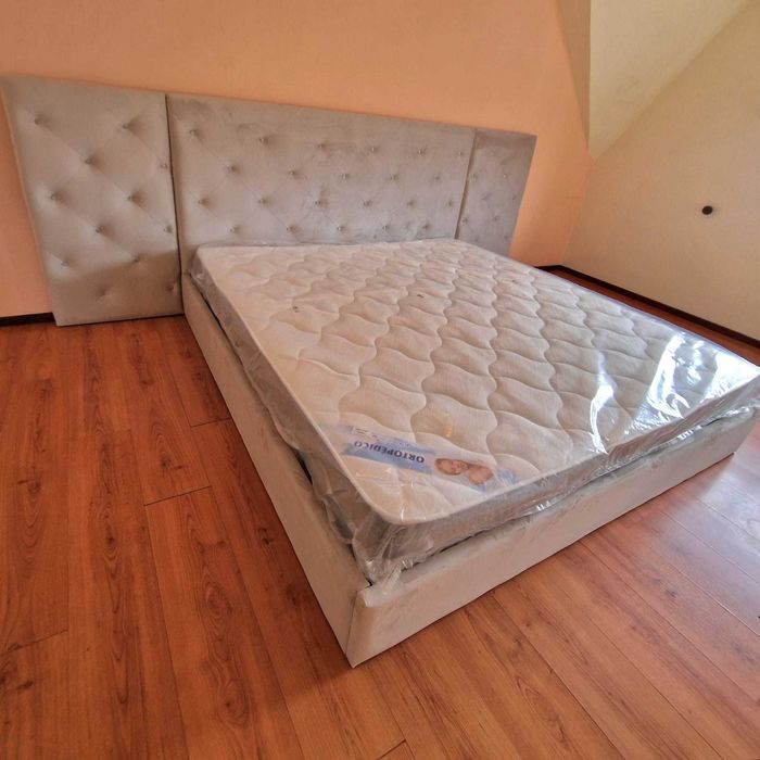 Camas de Casal Estofadas de Luxo 489€ Disp. em Várias Cores! 190x140m!