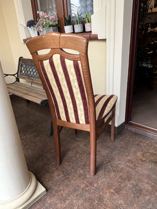 10 krzeseł stylowych tapicerowanych