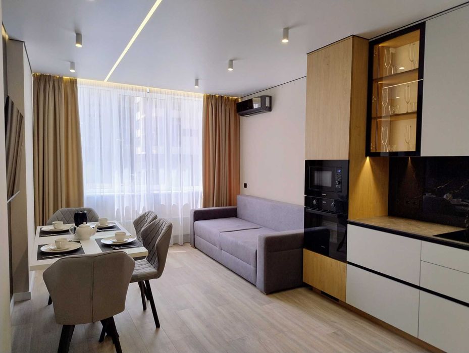 ЖК Варшавський 2, 3к квартира з ремонтом. Олександра Олеся 9-А