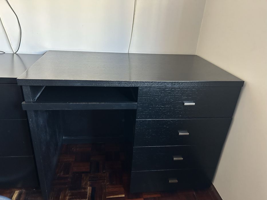 Secretaria preta