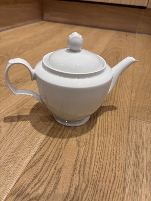Dzbanek do herbaty i kawy porcelanowy