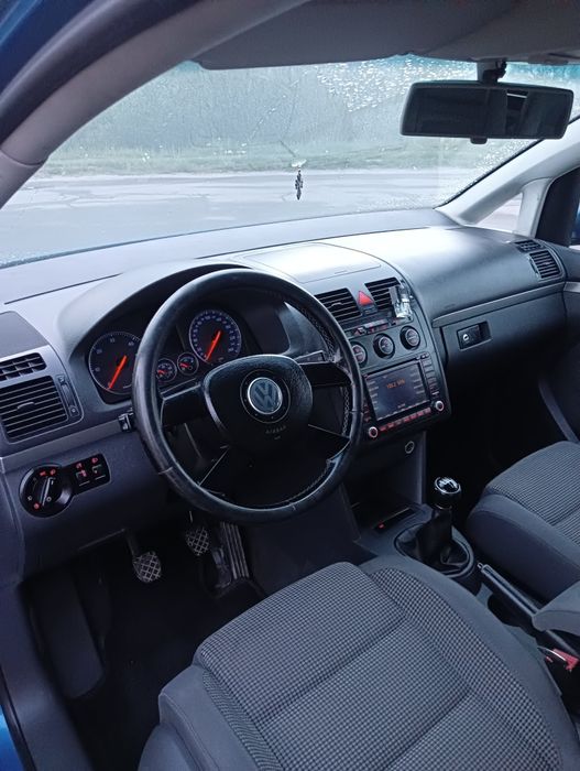Volkswagen Touran 2005р.  2.0 Дизель