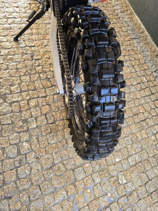 AJP PR4 200cc pouco uso
