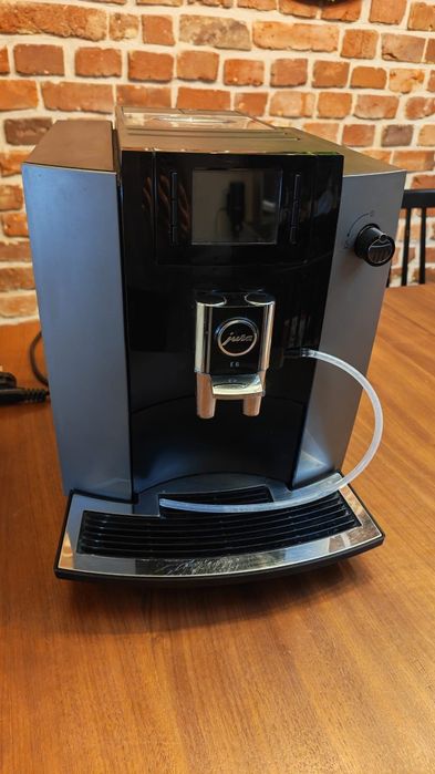 Jura E6 ekspres do kawy automatyczny