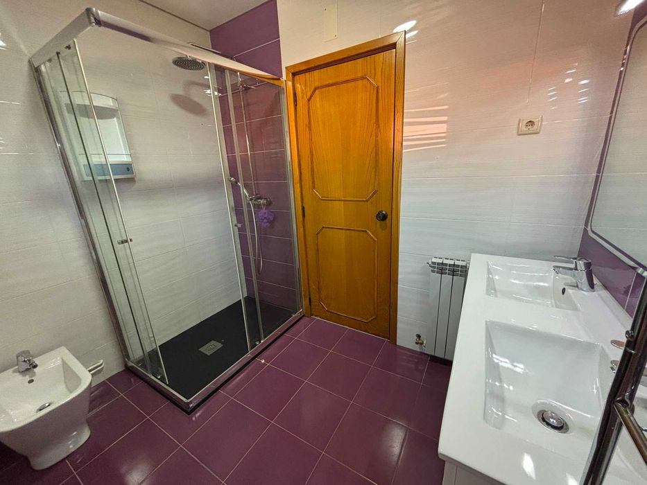 Moradia Remodelada com 11 Quartos | Excelente Oportunidade de Investimento | Junto ao IPB – Bragança