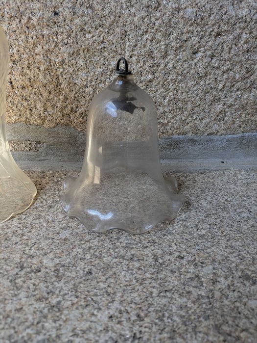 Globos e tulipas para candeeiros