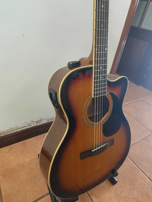 Guitarra eletro-acústica Michell