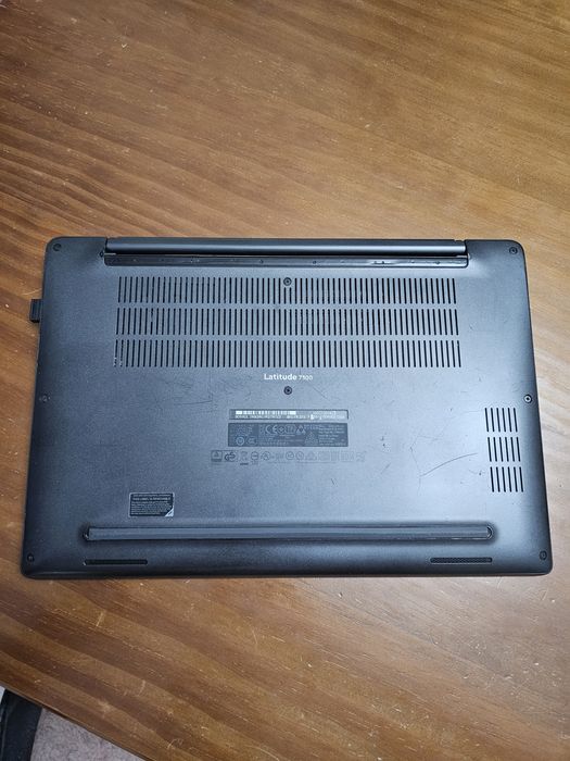 Dell Latitude 7300 para reparação ou peças