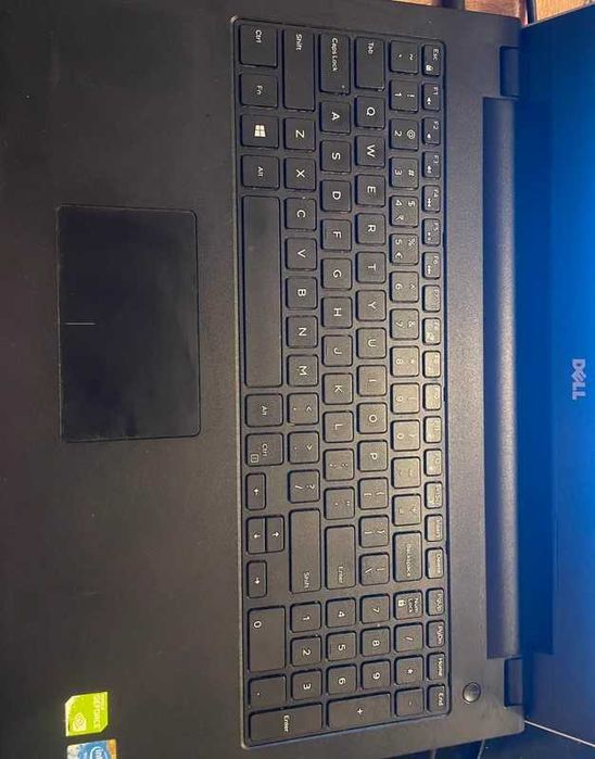 Laptop Dell Inspiron 15 3878