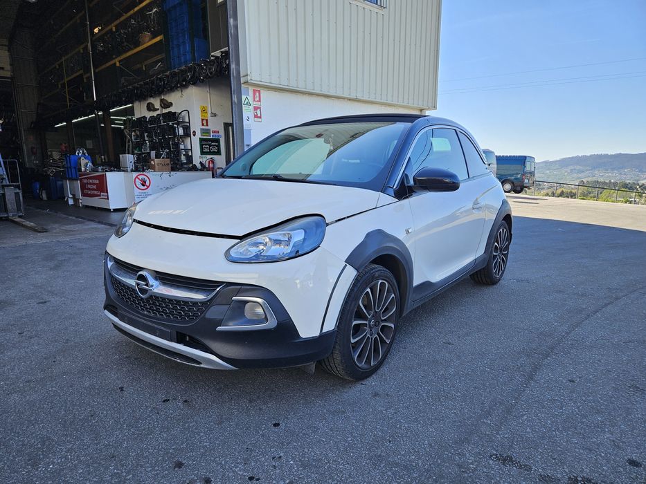 Opel Adam 1.0 Turbo de 2014 para peças