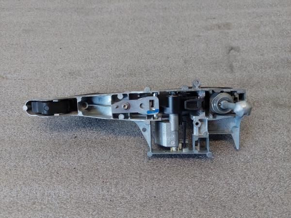 Puxador porta frente esquerda PEUGEOT 207 (WA_, WC_)