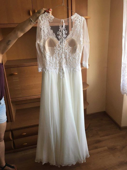 Sprzedam suknie ślubną ecru