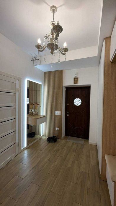 Продаж котеджу з ремонтом у Брюховичах