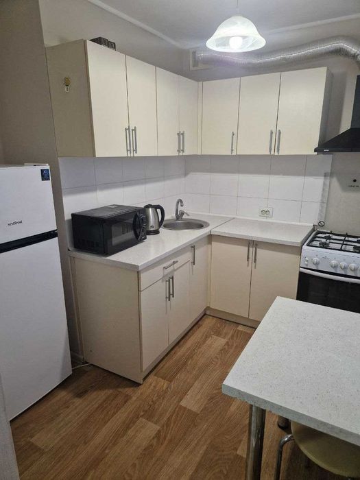 Аренда сдам 2х комнатную квартиру на П Поле/Алексееевке 5000 + ку