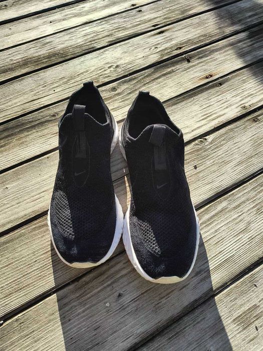 Чоловічі кросівки найк. Кросівки. Кросівки Nike (бігові) Легкі кросівки. Кросівки 44.5р