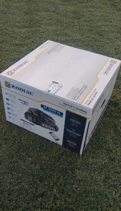 Robo de piscina Zodiac RF 5200 IQ