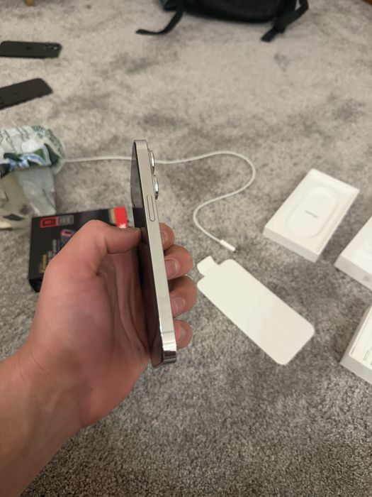 Iphone 15pro 128gb white  88% як новий