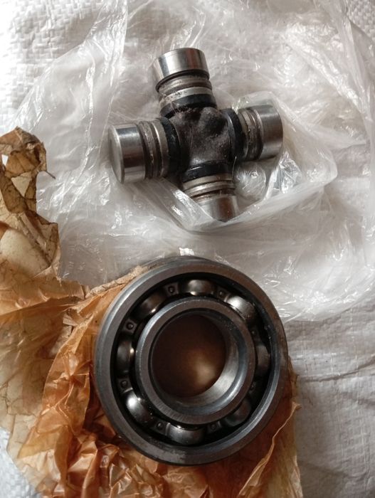 Хрестовина і підшипники  на Газ 24 м, 550 грн за всеашини