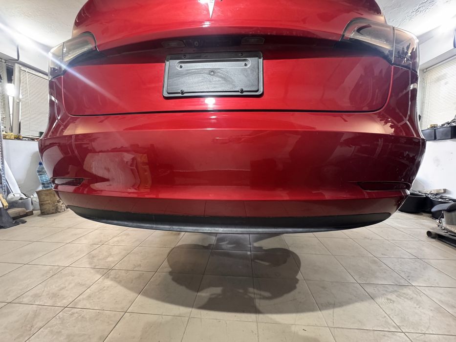 Бампер задній PPMR Tesla Model 3 червоний 2023 рік