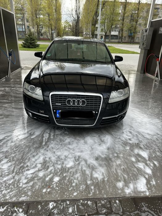 Свіжо пригнана Audi A6C6