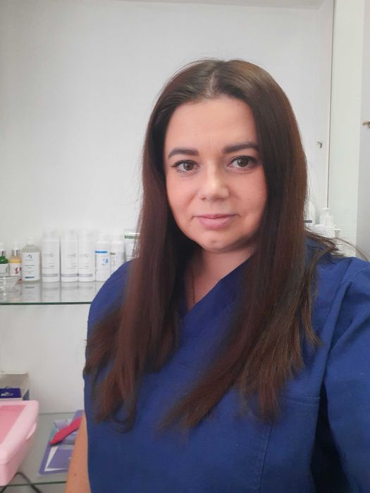 Косметолог Лівобережна чистка, карбоксі, пілінг, фракційна мезотерапія