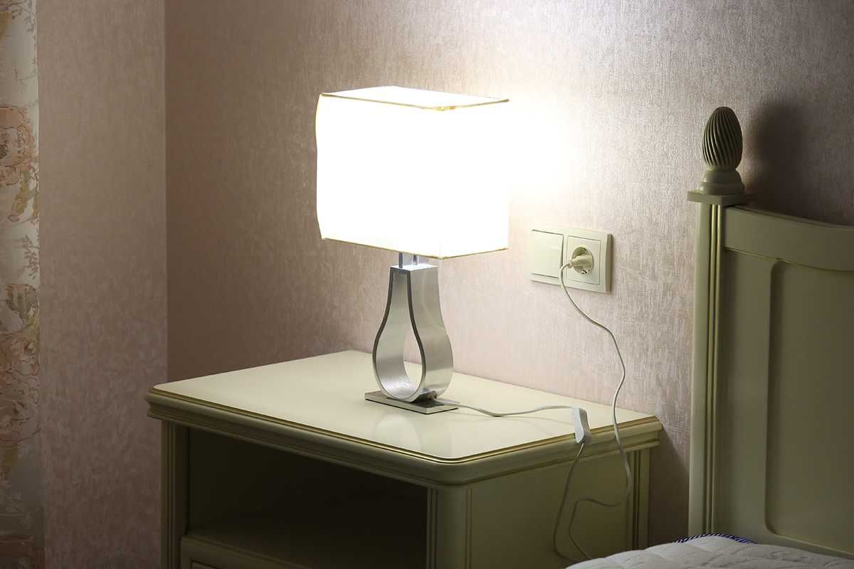 Нічник на тумбу Лампа в спальню настольный светильник IKEA: 700 грн. -  Освещение Вышгород на Olx