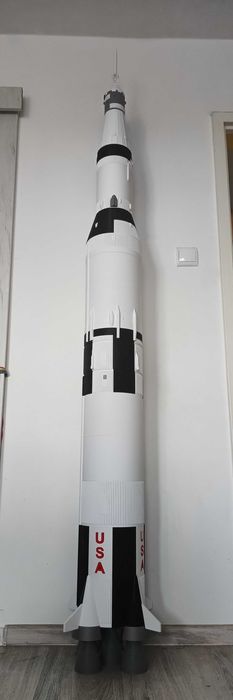 Saturn V / Saturn 5 - model rakiety 2,2m
