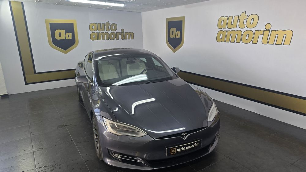 Tesla Model S Long Range