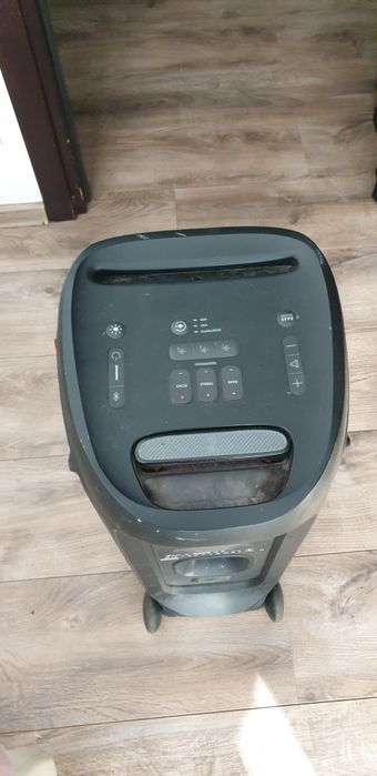 Jbl partybox310  музыкальная  колонка