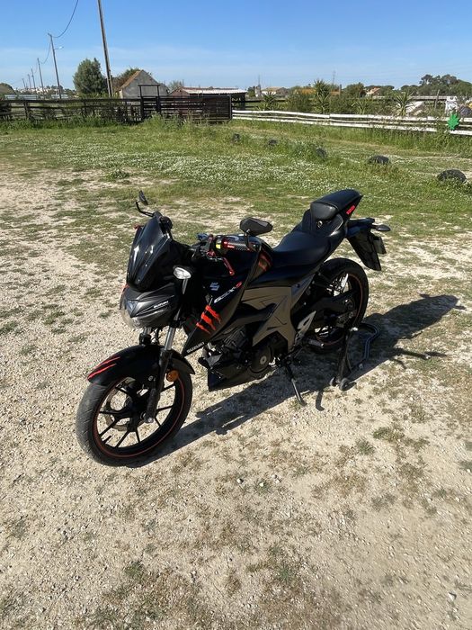 Suzuki gsx-s 125