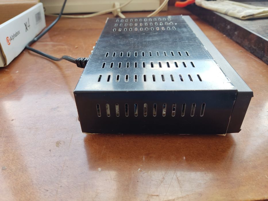 Спутниковый ресивер Alphabox X4