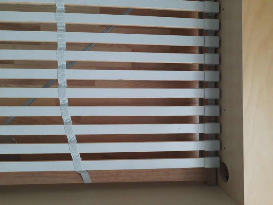 Rama łóżka malm ikea 160x200 ze stelażem