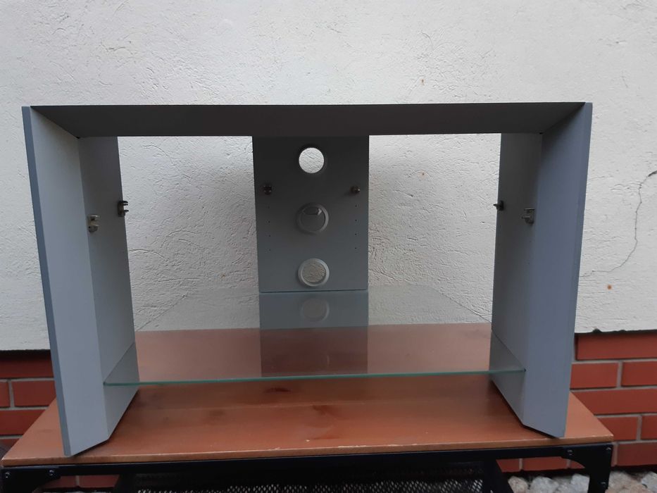Stolik pod akwarium.