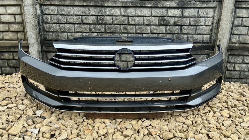 Zderzak przedni HIGHLINE 4xPDC LR7H VW Passat B8 3G 14- przedlift 3G0