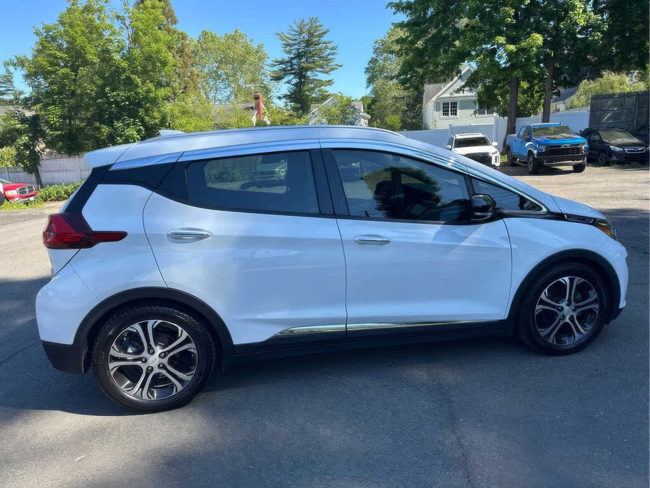 Chevrolet Bolt Ev      2020