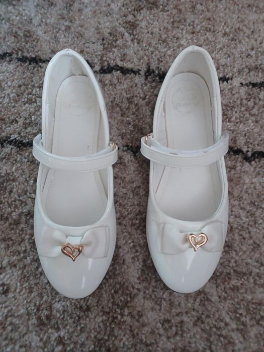 Buty komunijne białe