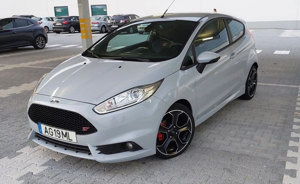 Ford Fiesta 1.6 EcoBoost ST200
